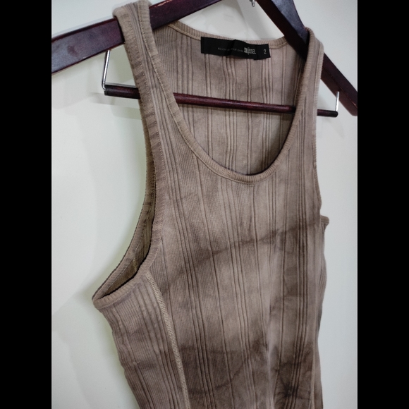 Tank Top 🤎 - Picture 7 of 9